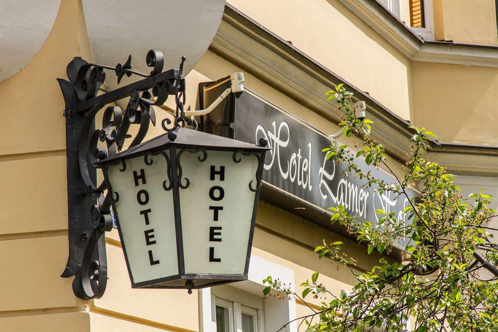 Laimer Hof Am Schloss Nymphenburg Monaco di Baviera Esterno foto